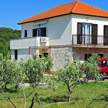 Apartments With A Parking Space Gornje Selo, Solta - 15545 Grohote 外观 照片