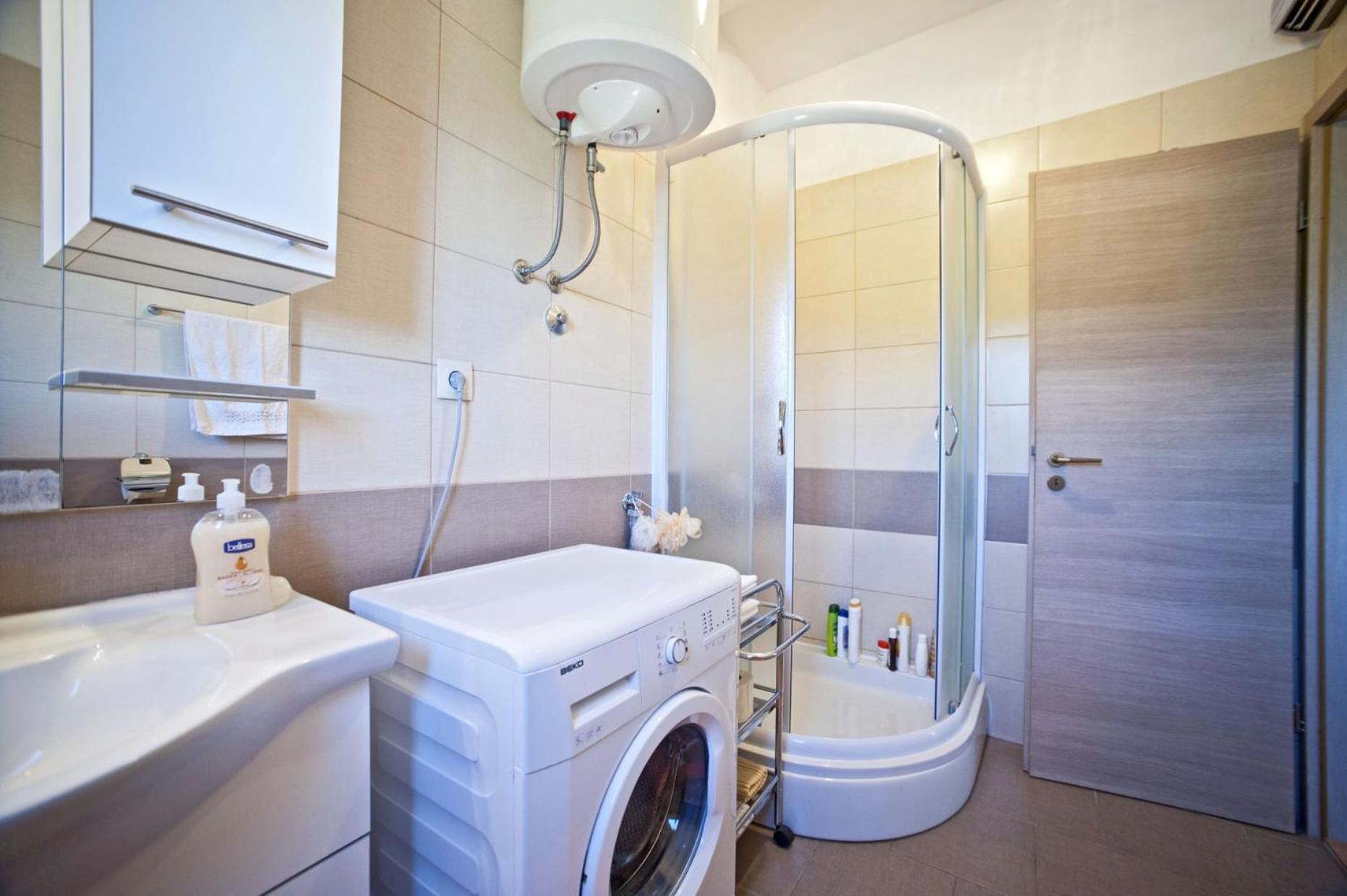 Apartments With A Parking Space Gornje Selo, Solta - 15545 Grohote 客房 照片